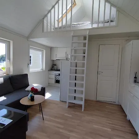 Guesthouse With Terrace Arendal Exterior photo